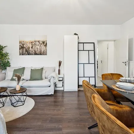 New Proud Historisches Viertel Apartment *